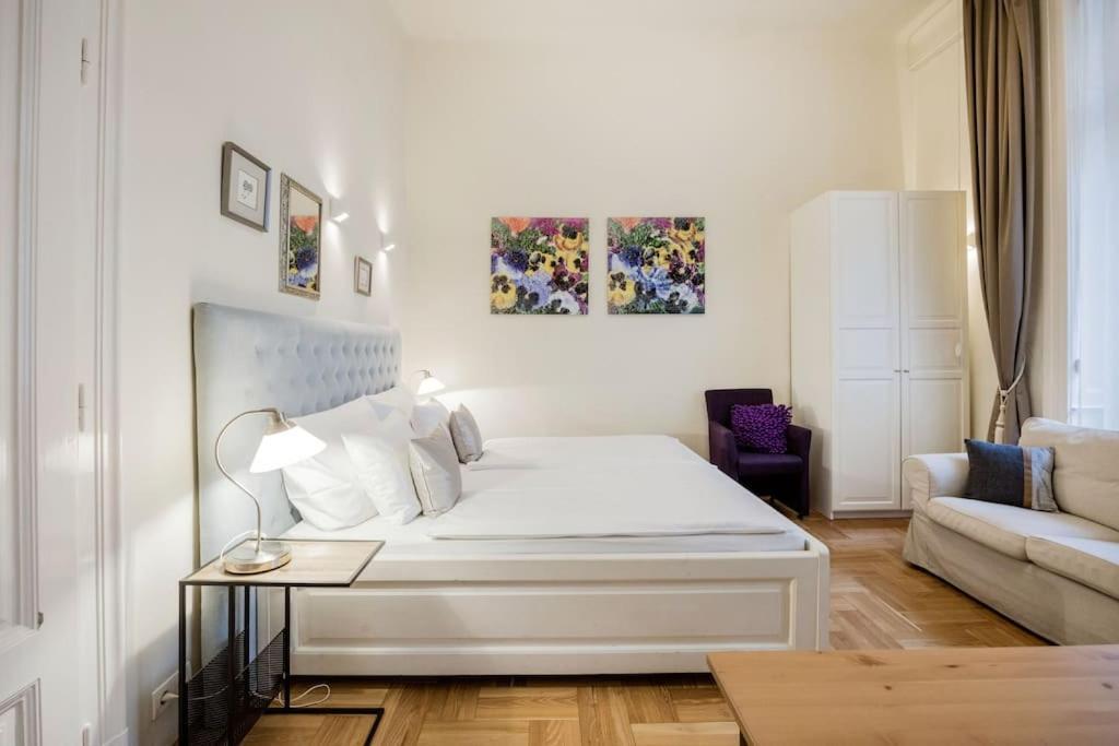 Klarahome Apartment Budapest Eksteriør bilde