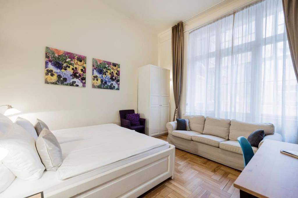 Klarahome Apartment Budapest Eksteriør bilde