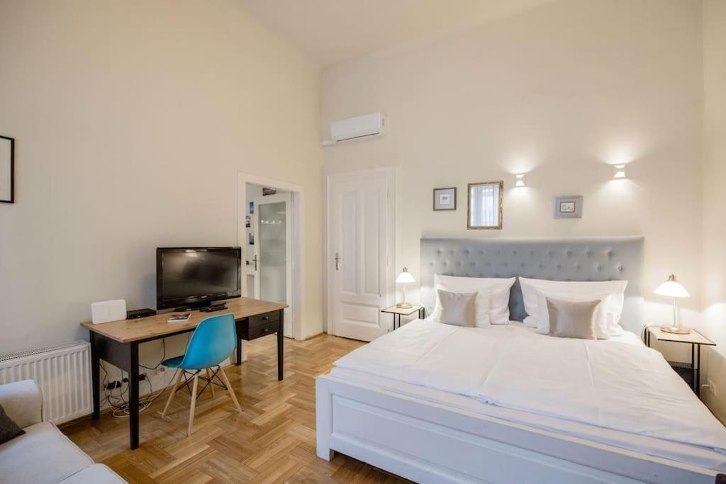 Klarahome Apartment Budapest Eksteriør bilde