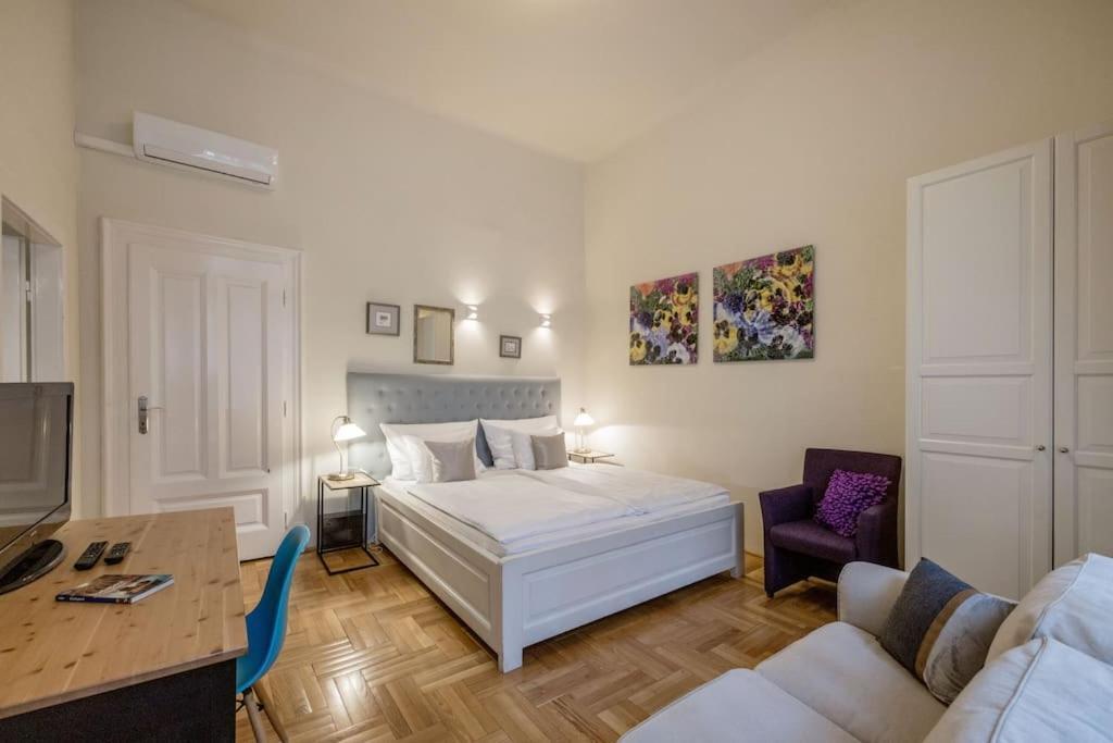 Klarahome Apartment Budapest Eksteriør bilde