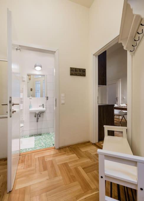 Klarahome Apartment Budapest Eksteriør bilde